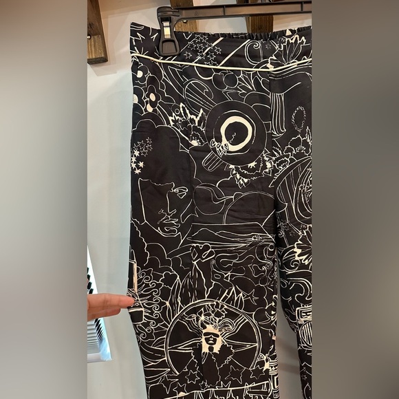 Zimmermann Silk Wide Leg Pants Cropped Printed Black Size AU 1 (US M or 6) - Picture 6 of 10